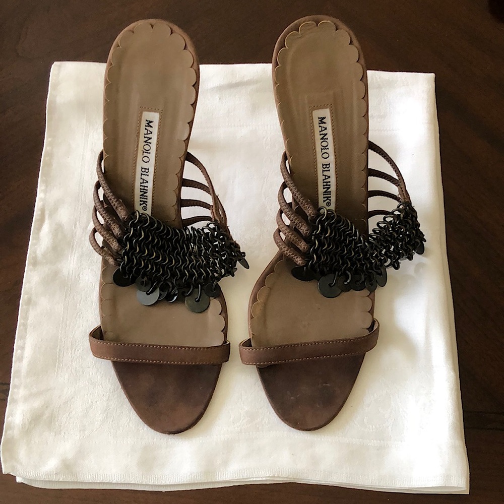 Manolo Blahnik brown heels with chains. Very good condition. Size 36 (6.5 US)